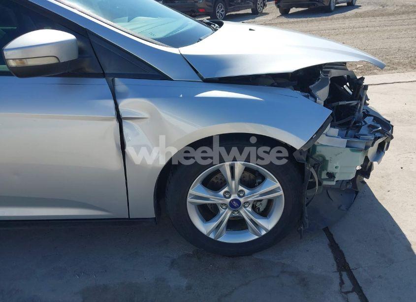 Photo 18 of 2013 Ford Focus SE (VIN 1FADP3F25DL204276)