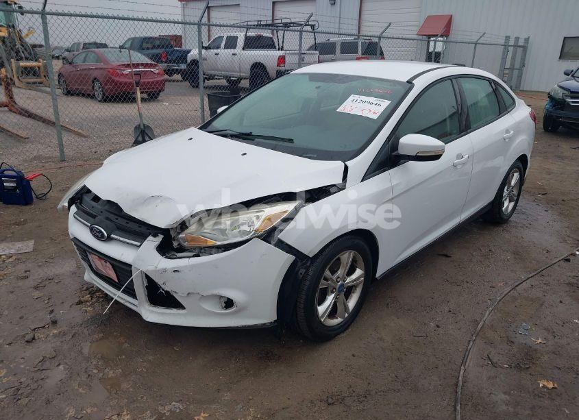 Photo 2 of 2013 Ford Focus SE (VIN 1FADP3F25DL221207)