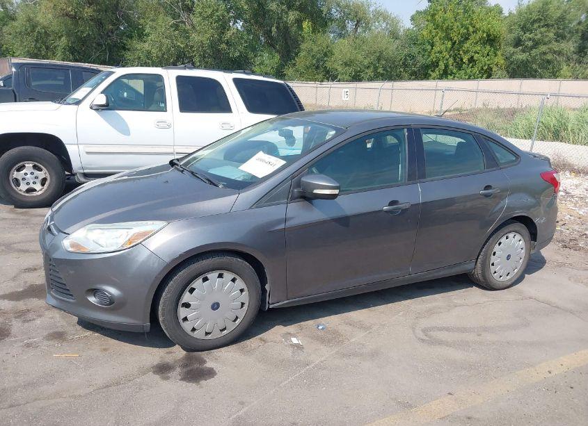 Photo 14 of 2013 Ford Focus SE (VIN 1FADP3F25DL222115)