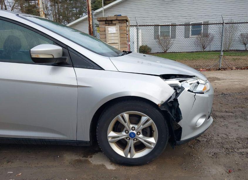 Photo 17 of 2013 Ford Focus SE (VIN 1FADP3F25DL236175)