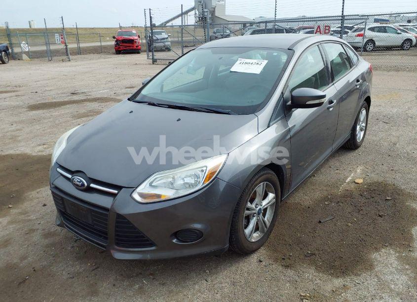 Photo 2 of 2013 Ford Focus SE (VIN 1FADP3F25DL249833)