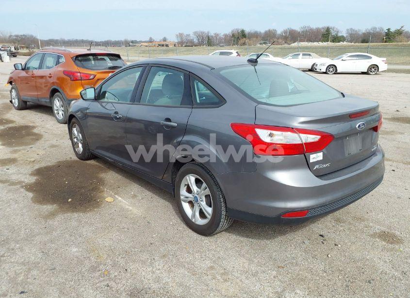 Photo 3 of 2013 Ford Focus SE (VIN 1FADP3F25DL249833)