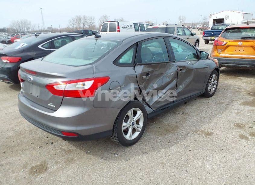 Photo 4 of 2013 Ford Focus SE (VIN 1FADP3F25DL249833)