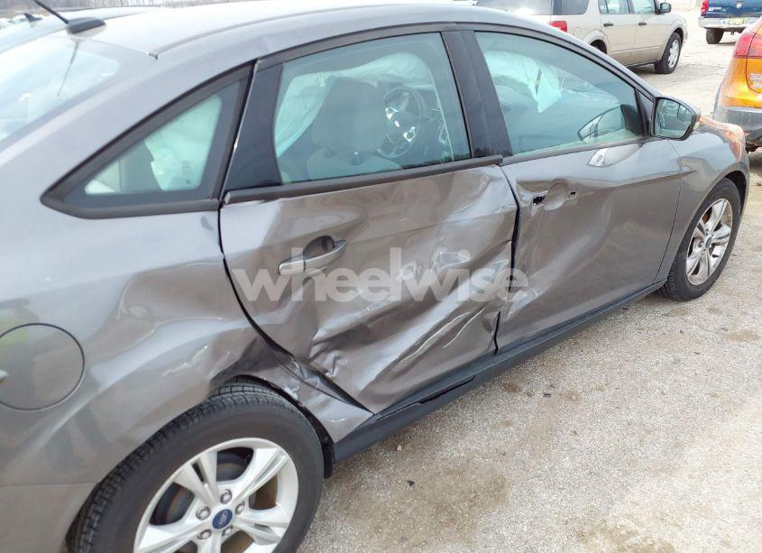 Photo 6 of 2013 Ford Focus SE (VIN 1FADP3F25DL249833)