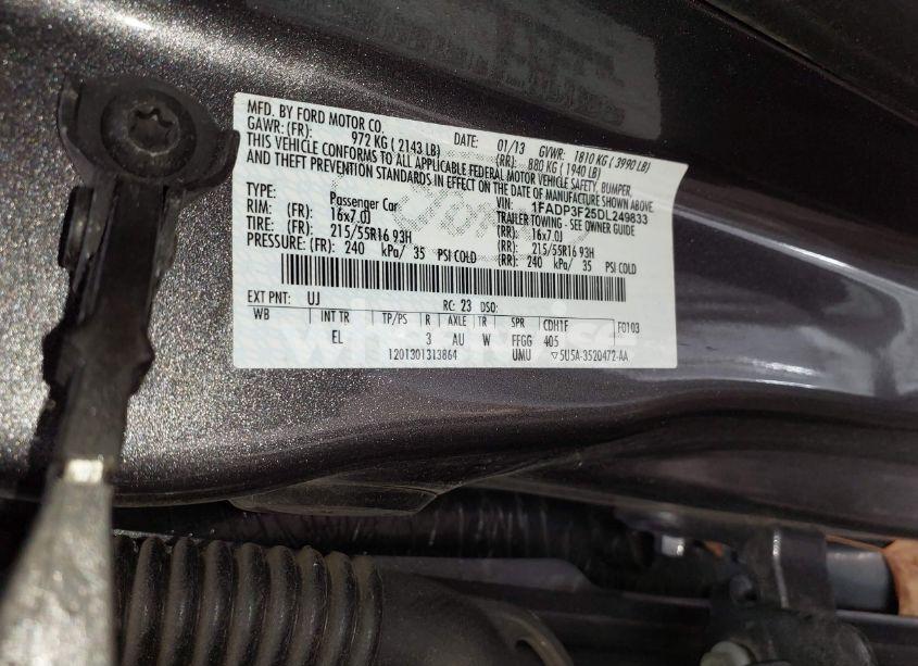 Photo 9 of 2013 Ford Focus SE (VIN 1FADP3F25DL249833)