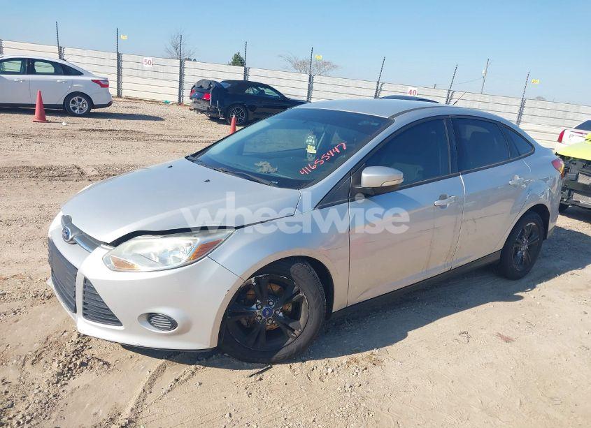 Photo 2 of 2013 Ford Focus SE (VIN 1FADP3F25DL259777)