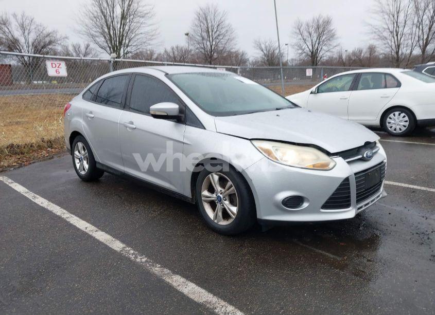 2013 Ford Focus SE (VIN 1FADP3F25DL266468) main photo