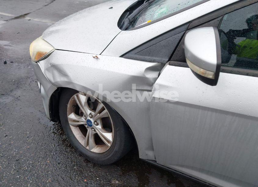 Photo 6 of 2013 Ford Focus SE (VIN 1FADP3F25DL266468)