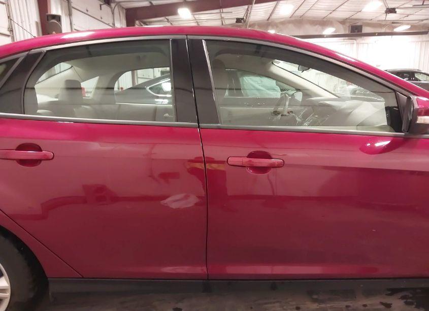 Photo 13 of 2013 Ford Focus SE (VIN 1FADP3F25DL271153)