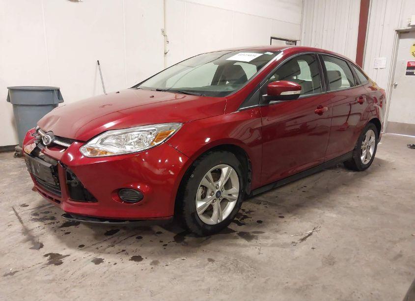 Photo 2 of 2013 Ford Focus SE (VIN 1FADP3F25DL271153)
