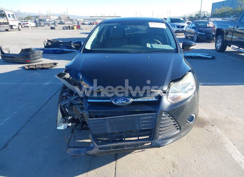 Photo 13 of 2013 Ford Focus SE (VIN 1FADP3F25DL277714)