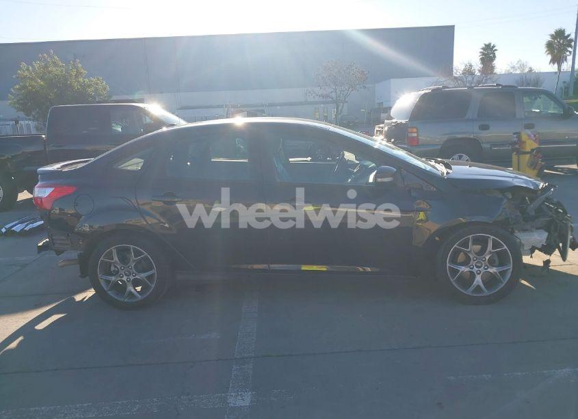 Photo 14 of 2013 Ford Focus SE (VIN 1FADP3F25DL277714)