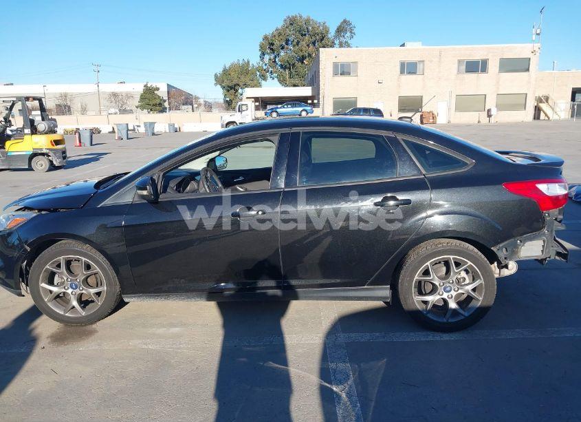 Photo 15 of 2013 Ford Focus SE (VIN 1FADP3F25DL277714)