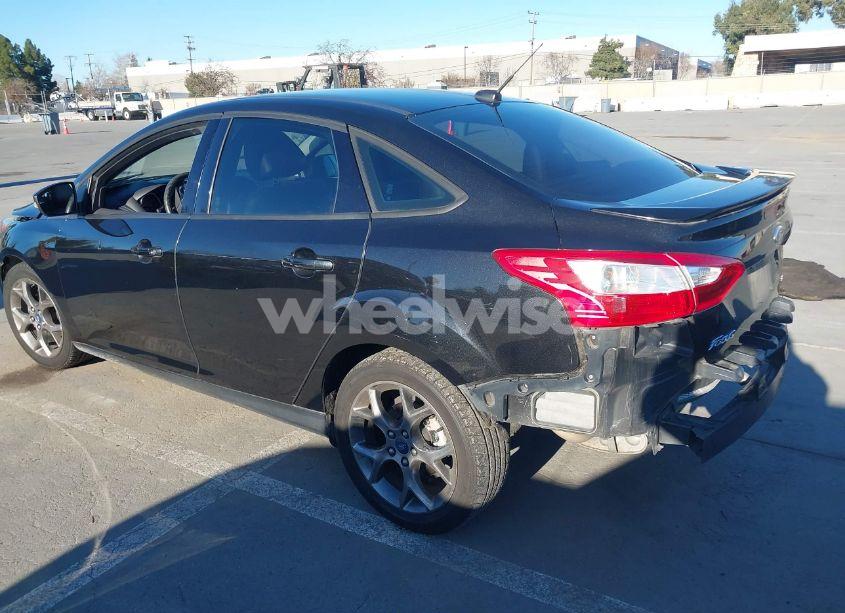 Photo 3 of 2013 Ford Focus SE (VIN 1FADP3F25DL277714)