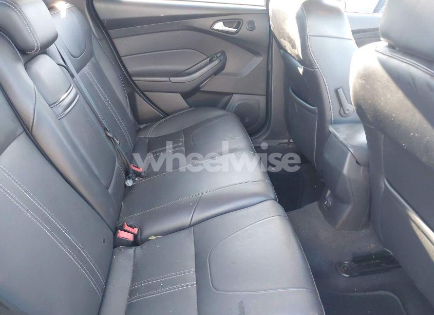 Photo 8 of 2013 Ford Focus SE (VIN 1FADP3F25DL277714)