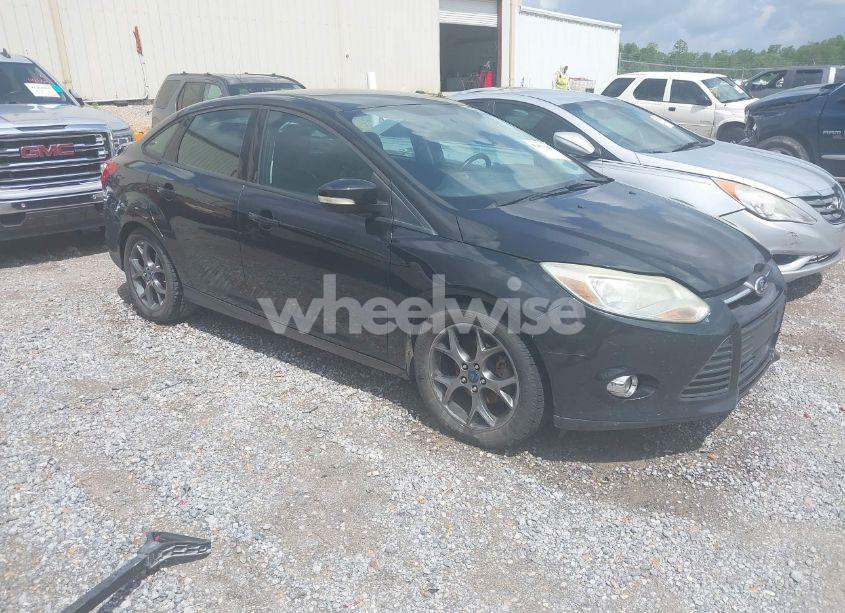 2013 Ford Focus SE (VIN 1FADP3F25DL283531) main photo