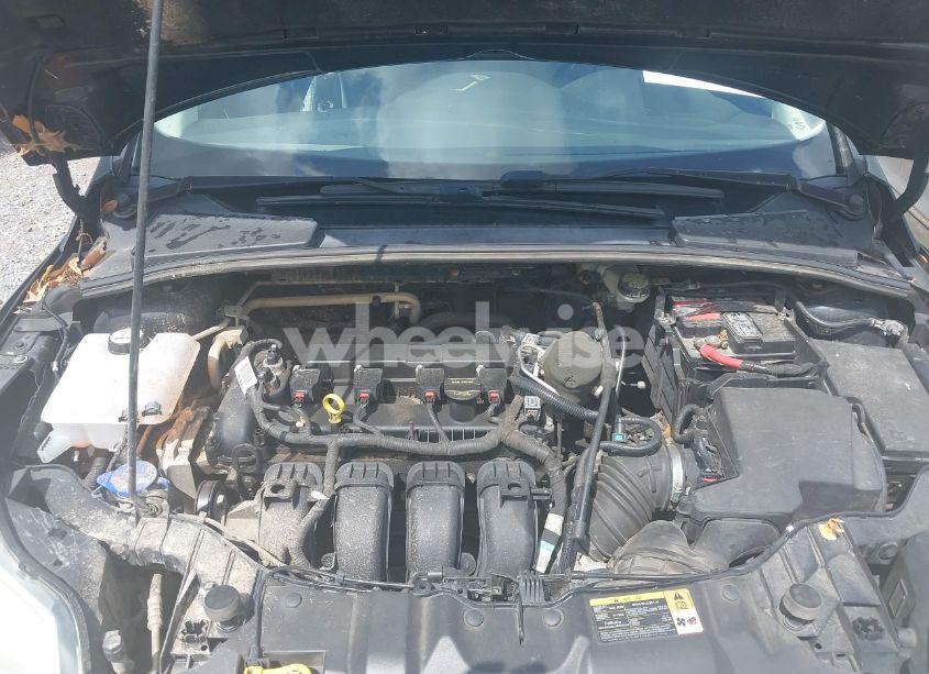 Photo 10 of 2013 Ford Focus SE (VIN 1FADP3F25DL283531)