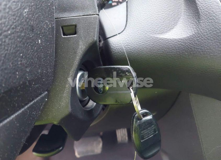 Photo 11 of 2013 Ford Focus SE (VIN 1FADP3F25DL300831)