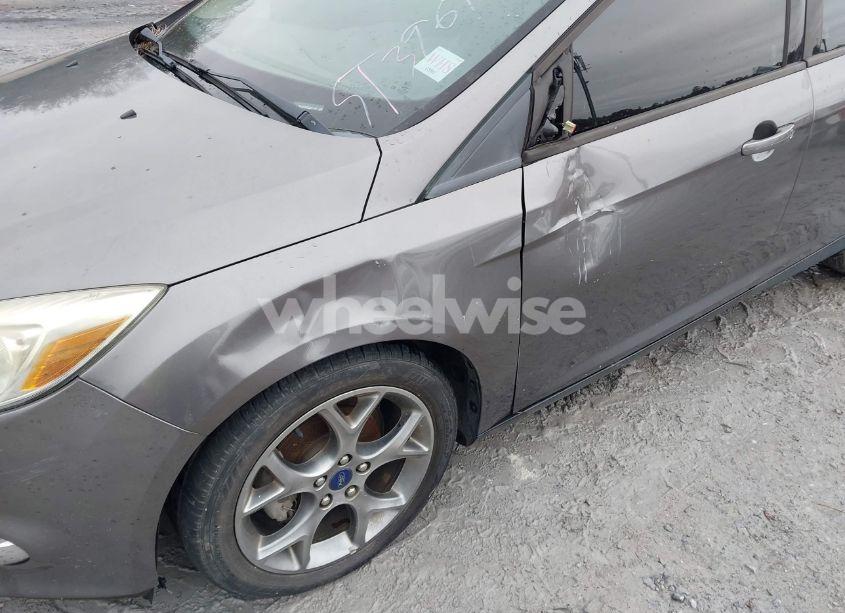 Photo 6 of 2013 Ford Focus SE (VIN 1FADP3F25DL327141)