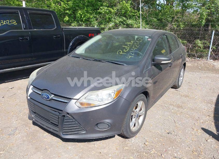 Photo 2 of 2013 Ford Focus SE (VIN 1FADP3F25DL351343)