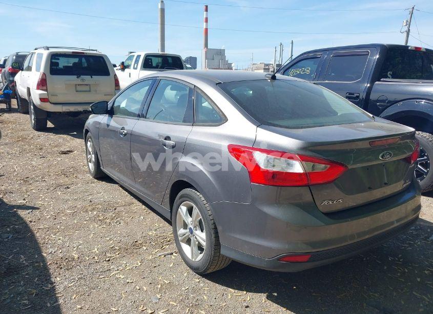 Photo 3 of 2013 Ford Focus SE (VIN 1FADP3F25DL351343)