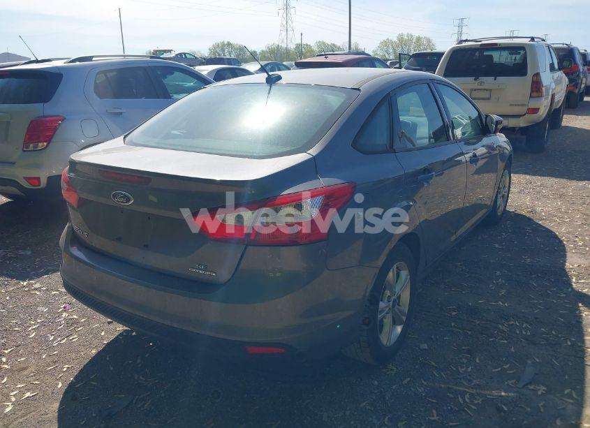 Photo 4 of 2013 Ford Focus SE (VIN 1FADP3F25DL351343)