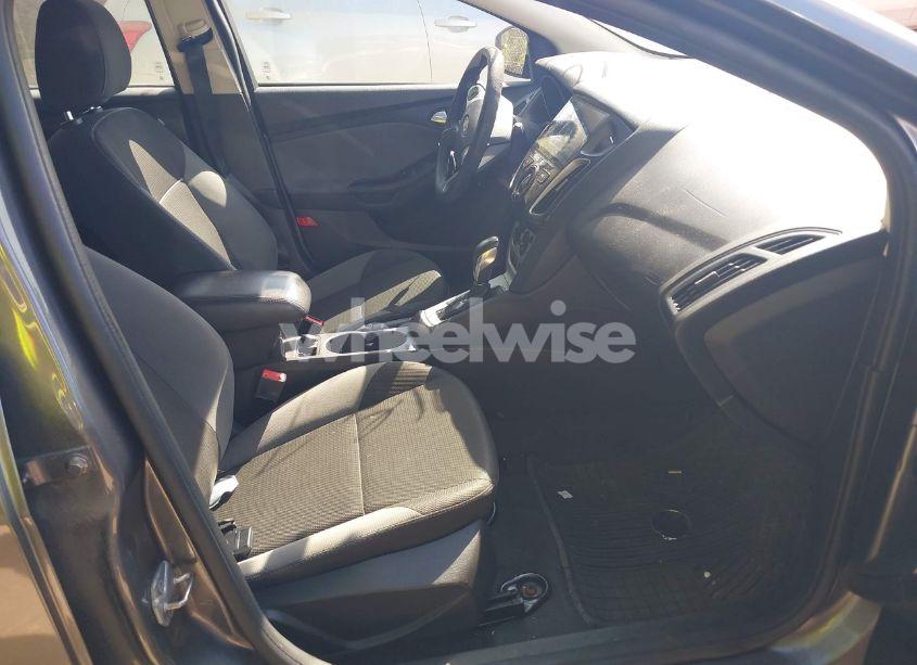 Photo 5 of 2013 Ford Focus SE (VIN 1FADP3F25DL351343)