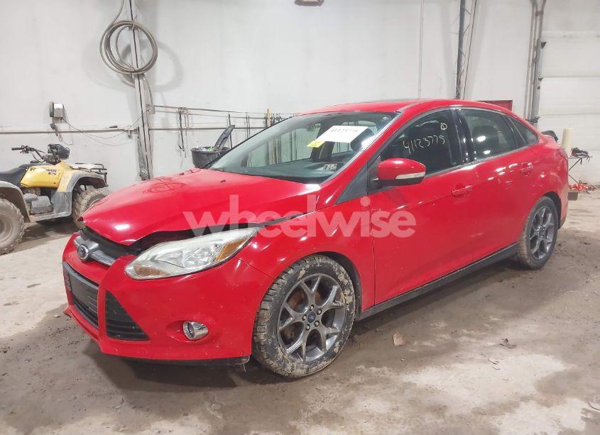 Photo 2 of 2013 Ford Focus SE (VIN 1FADP3F25DL354419)