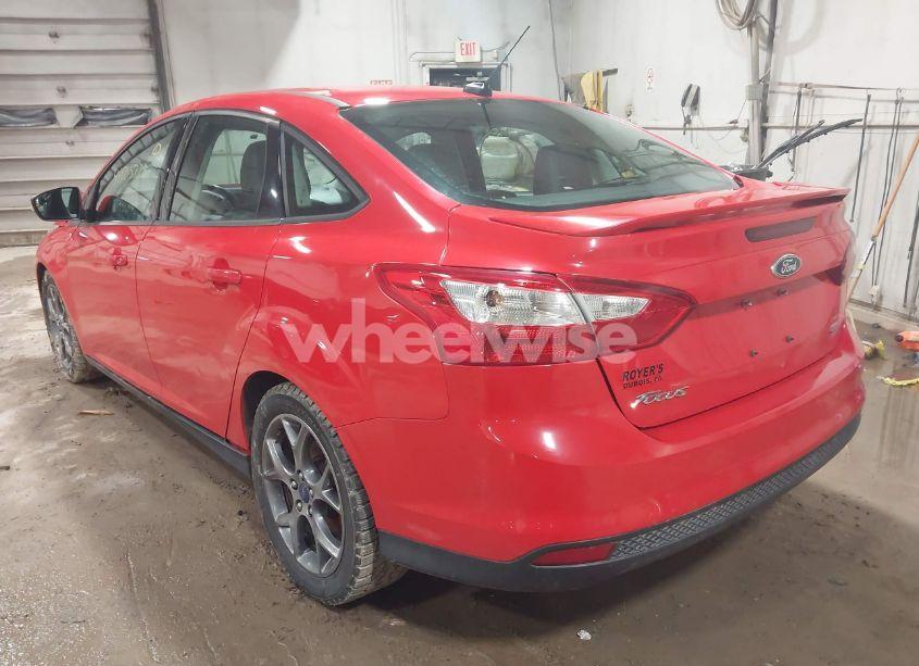 Photo 3 of 2013 Ford Focus SE (VIN 1FADP3F25DL354419)