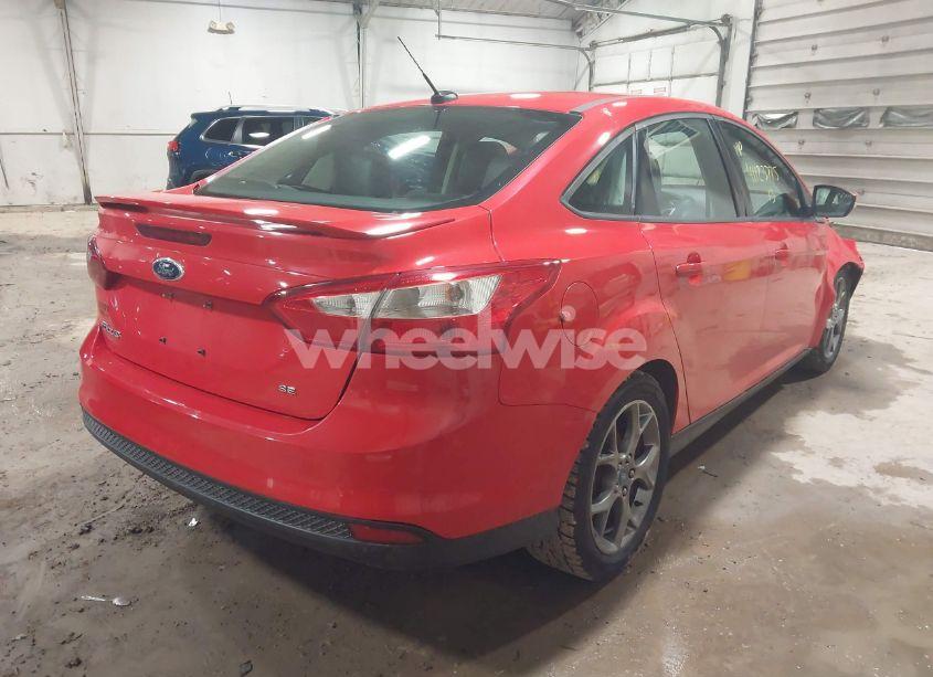 Photo 4 of 2013 Ford Focus SE (VIN 1FADP3F25DL354419)