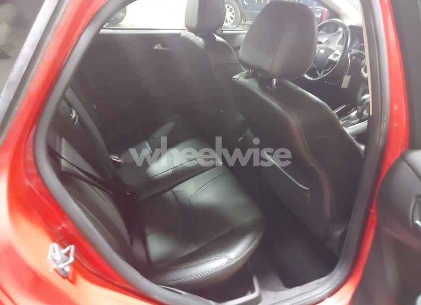 Photo 8 of 2013 Ford Focus SE (VIN 1FADP3F25DL354419)