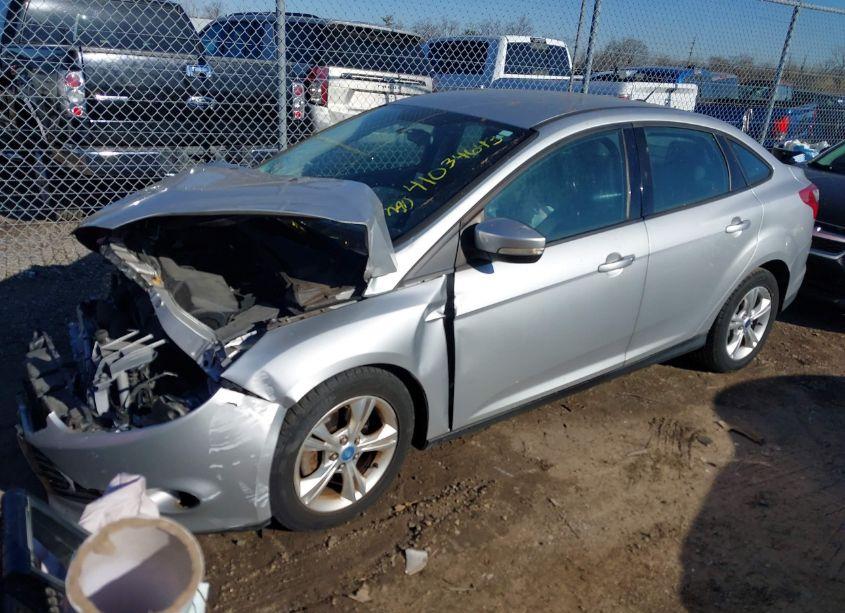 Photo 2 of 2013 Ford Focus SE (VIN 1FADP3F25DL361029)