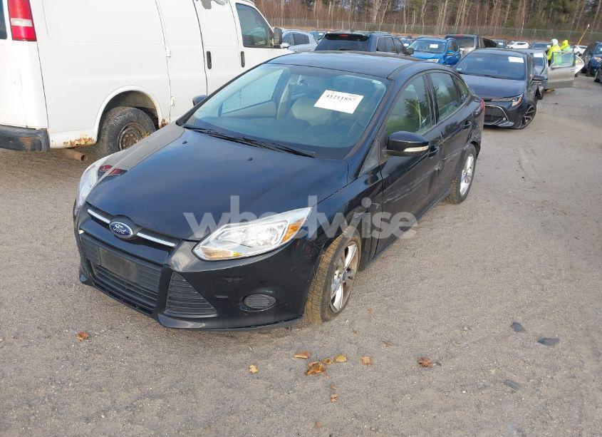 Photo 2 of 2014 Ford Focus SE (VIN 1FADP3F25EL151824)