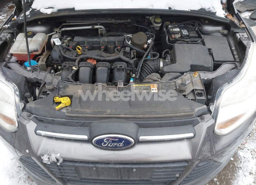 Photo 10 of 2014 Ford Focus SE (VIN 1FADP3F25EL159034)