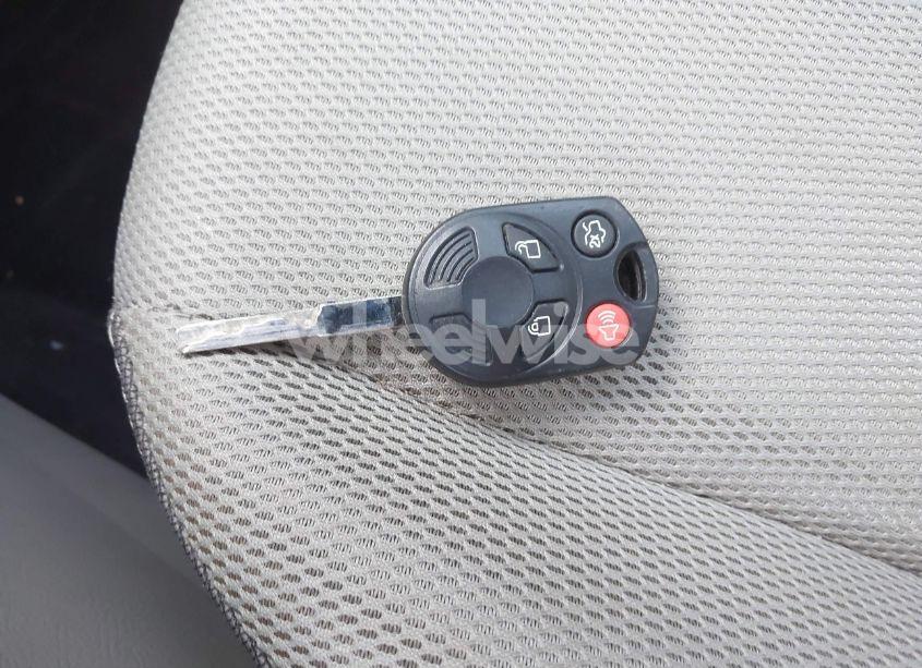 Photo 11 of 2014 Ford Focus SE (VIN 1FADP3F25EL159034)