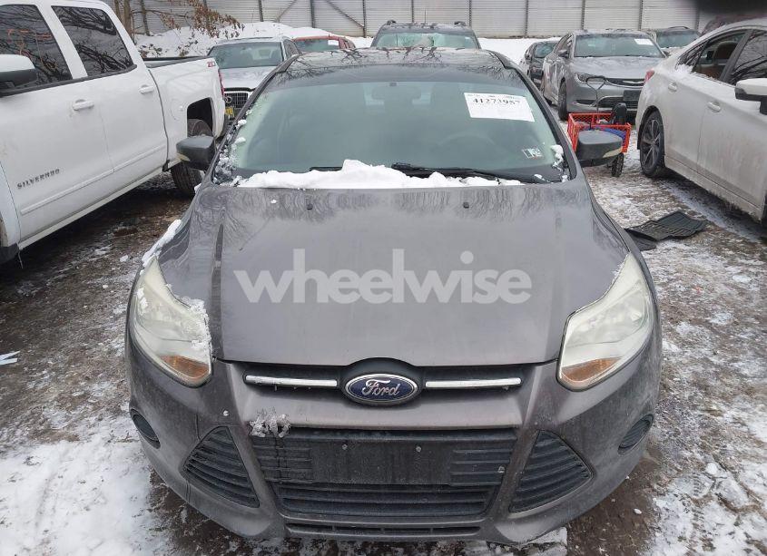 Photo 12 of 2014 Ford Focus SE (VIN 1FADP3F25EL159034)