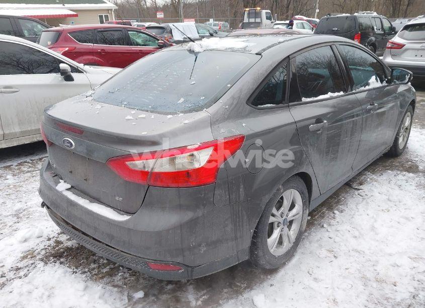 Photo 4 of 2014 Ford Focus SE (VIN 1FADP3F25EL159034)