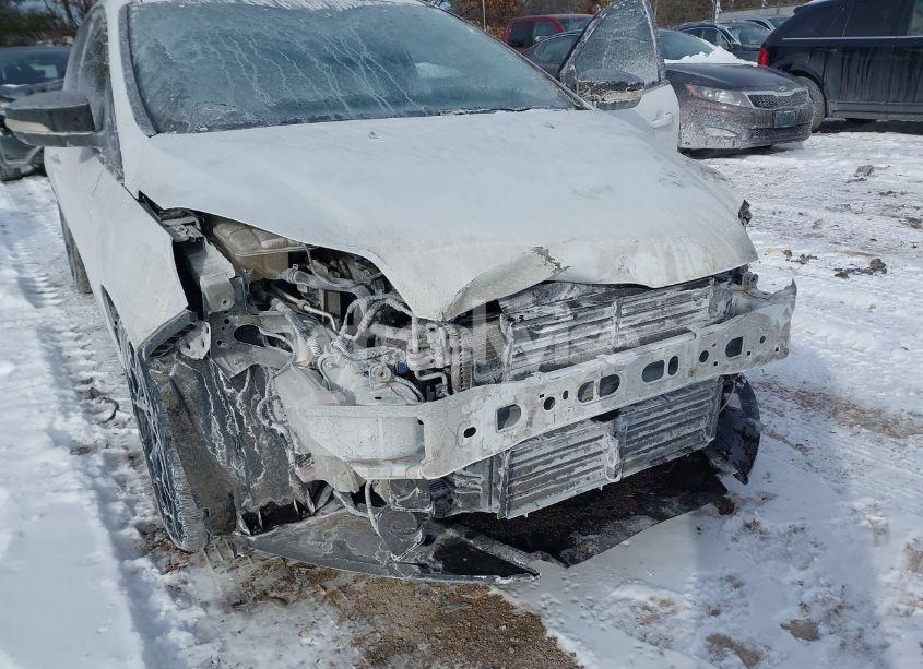 Photo 6 of 2014 Ford Focus SE (VIN 1FADP3F25EL166615)