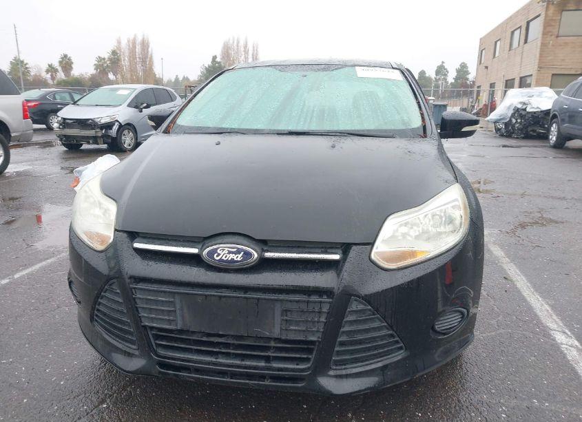 Photo 12 of 2014 Ford Focus SE (VIN 1FADP3F25EL176304)