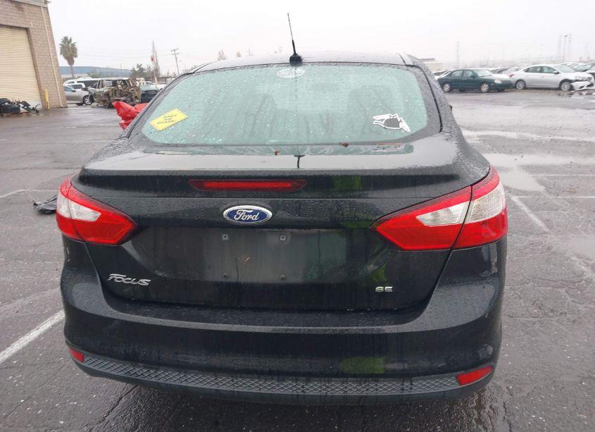 Photo 16 of 2014 Ford Focus SE (VIN 1FADP3F25EL176304)