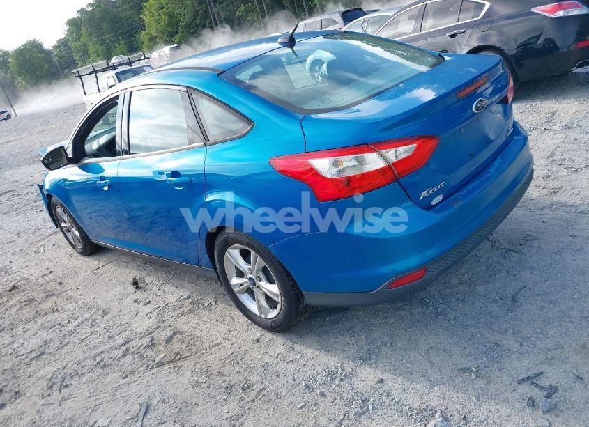 Photo 3 of 2014 Ford Focus SE (VIN 1FADP3F25EL185553)