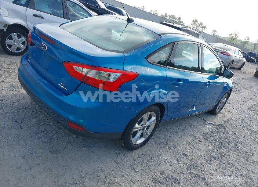 Photo 4 of 2014 Ford Focus SE (VIN 1FADP3F25EL185553)