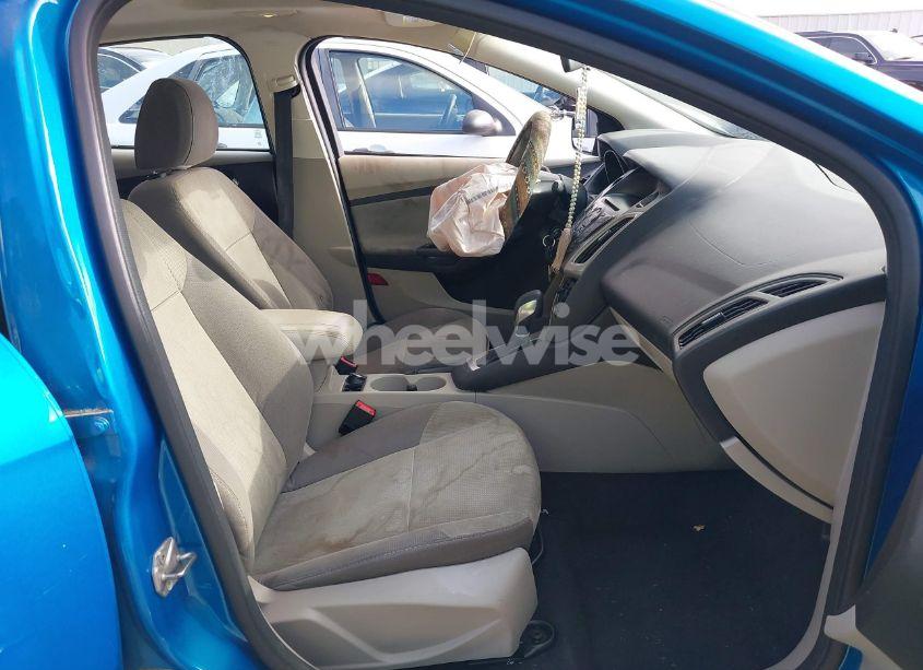 Photo 5 of 2014 Ford Focus SE (VIN 1FADP3F25EL185553)