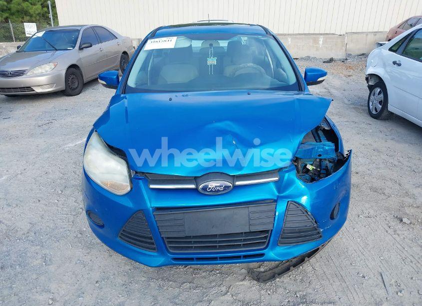 Photo 6 of 2014 Ford Focus SE (VIN 1FADP3F25EL185553)