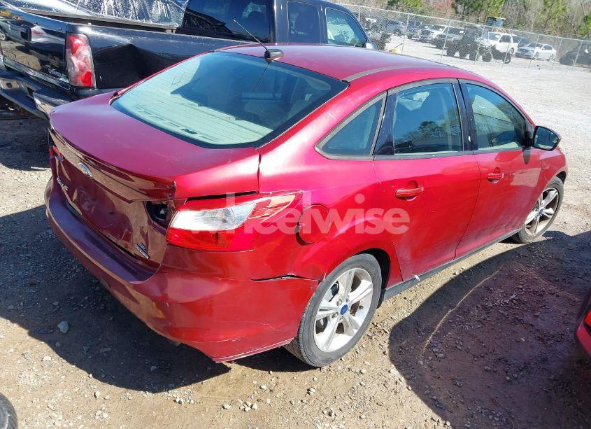 Photo 4 of 2014 Ford Focus SE (VIN 1FADP3F25EL190736)