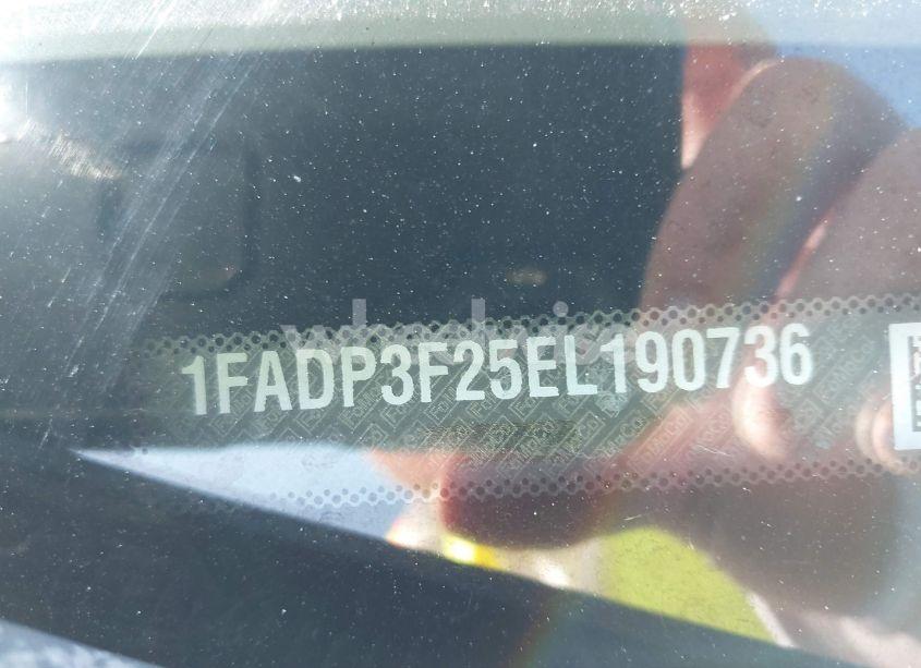 Photo 9 of 2014 Ford Focus SE (VIN 1FADP3F25EL190736)