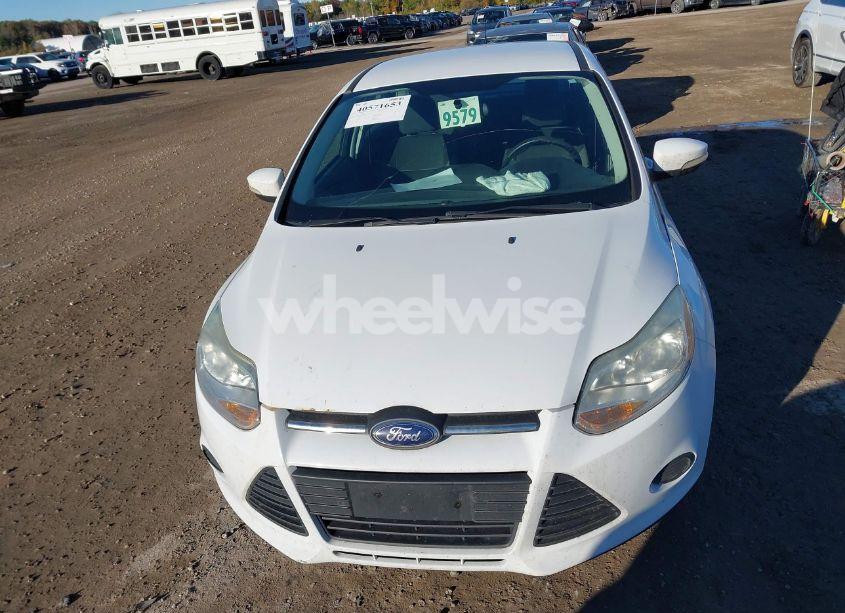 Photo 6 of 2014 Ford Focus SE (VIN 1FADP3F25EL200164)