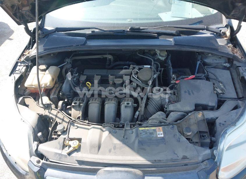 Photo 10 of 2014 Ford Focus SE (VIN 1FADP3F25EL203789)