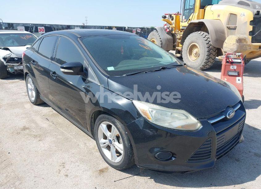 Photo 6 of 2014 Ford Focus SE (VIN 1FADP3F25EL203789)