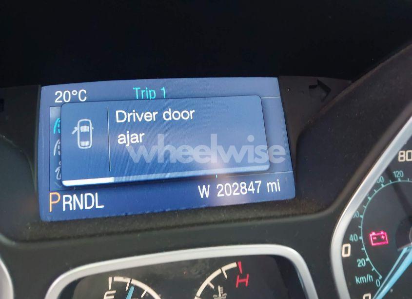Photo 7 of 2014 Ford Focus SE (VIN 1FADP3F25EL203789)